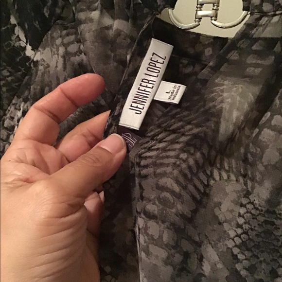 Jennifer Lopez Sheer Blouse - Picture 5 of 5